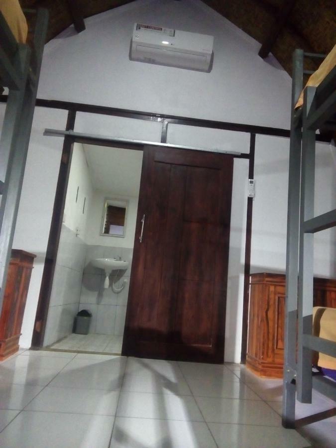 Bale Hostel Kuta  Εξωτερικό φωτογραφία